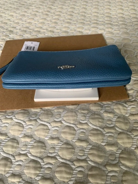 Coach Pebbled Leather Zip Wallet in Dusty Blue with Silver Logo - Picture 3 of 12